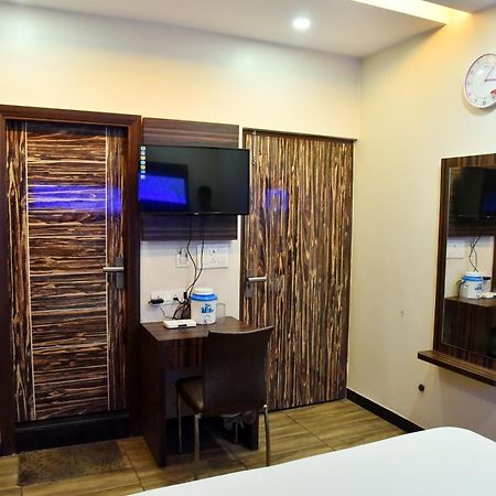 Hotel Midtown & Restaurant Jhunjhunu Kültér fotó