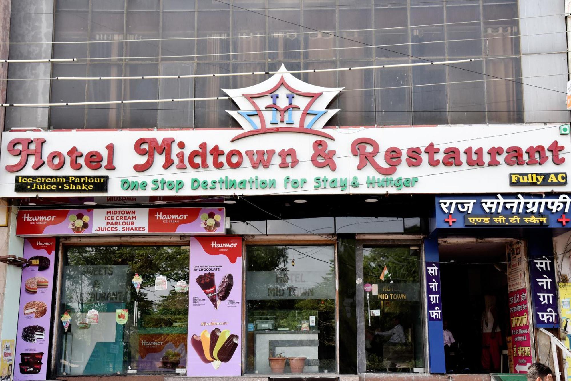 Hotel Midtown & Restaurant Jhunjhunu Kültér fotó