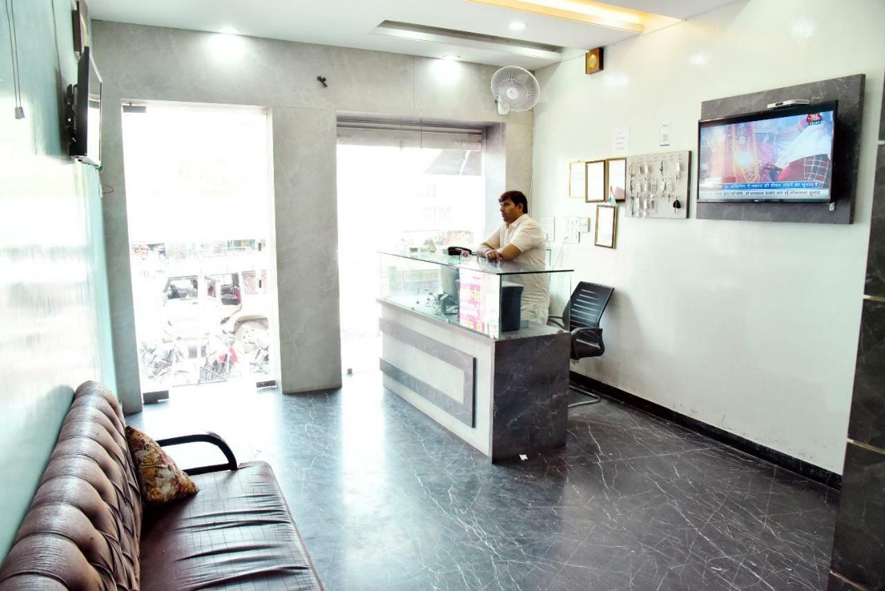 Hotel Midtown & Restaurant Jhunjhunu Kültér fotó